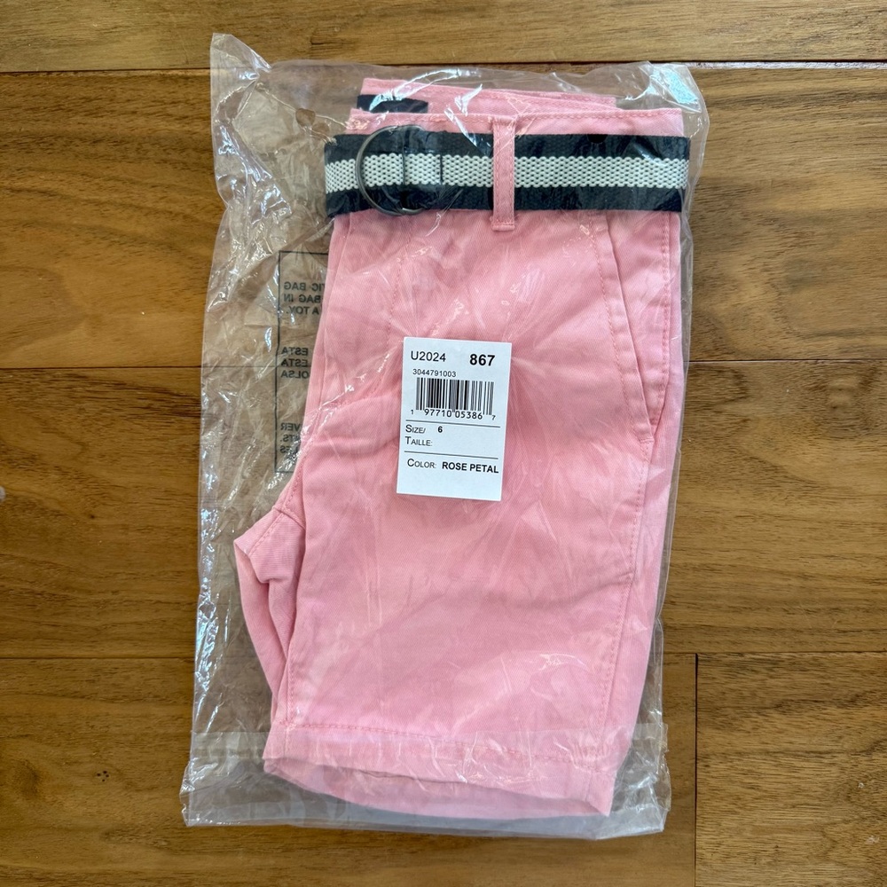 Brand New Boys Belted Salmon Color Chino Shorts, Size Six, NWT - Picture 3 of 3